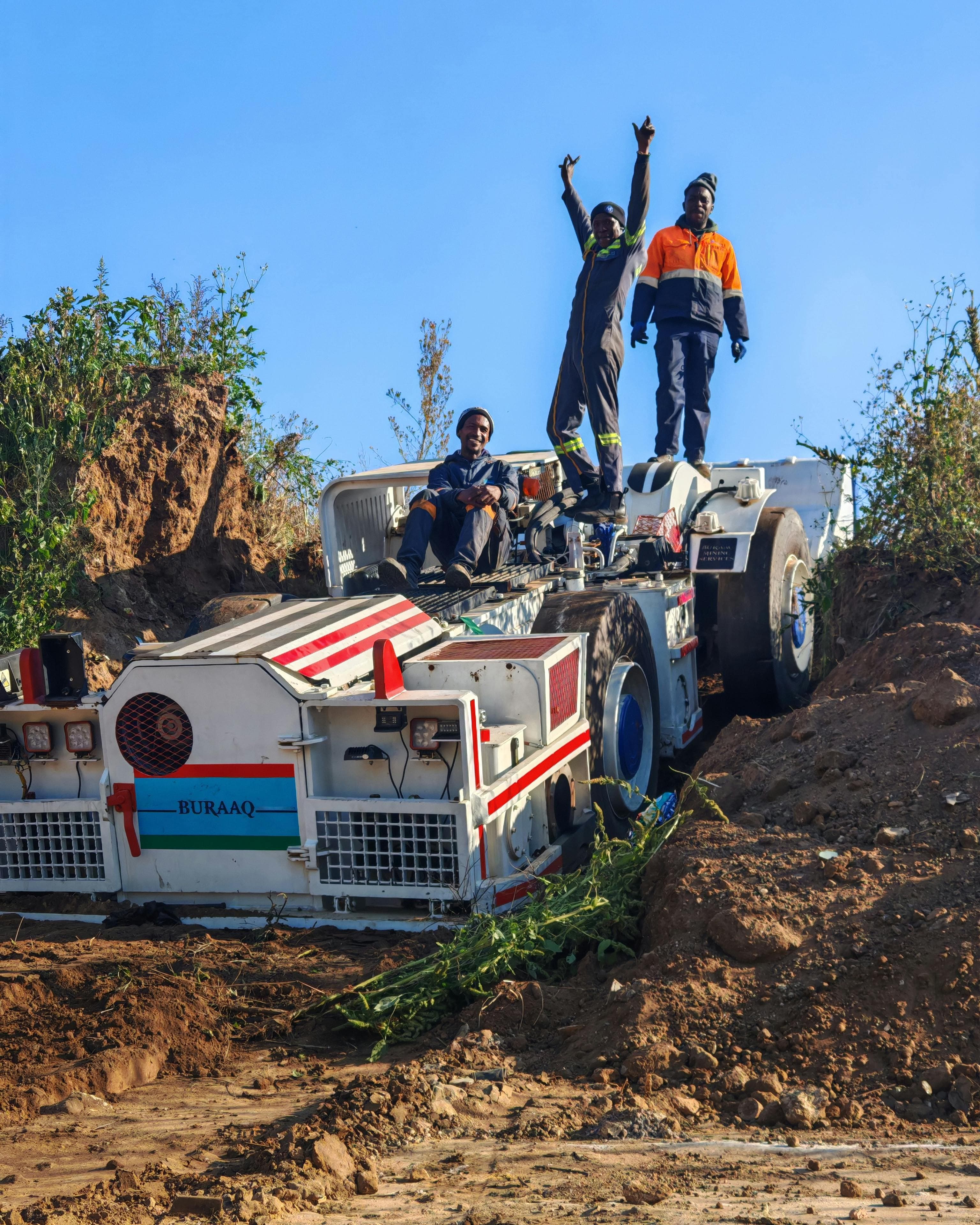 Équipe de Global Mining of Mali sur site minier